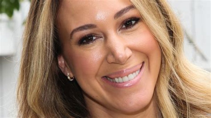 Haylie Duff smiling
