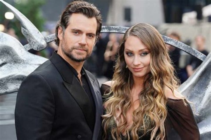 Henry Cavill Neue Freundin