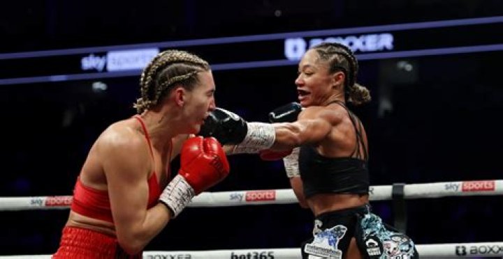 Highlights and results Alycia Baumgardner wins decision over Mayer