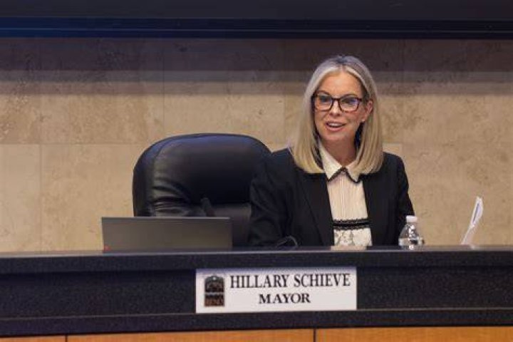 Hillary Schieve's Net Worth Revealed