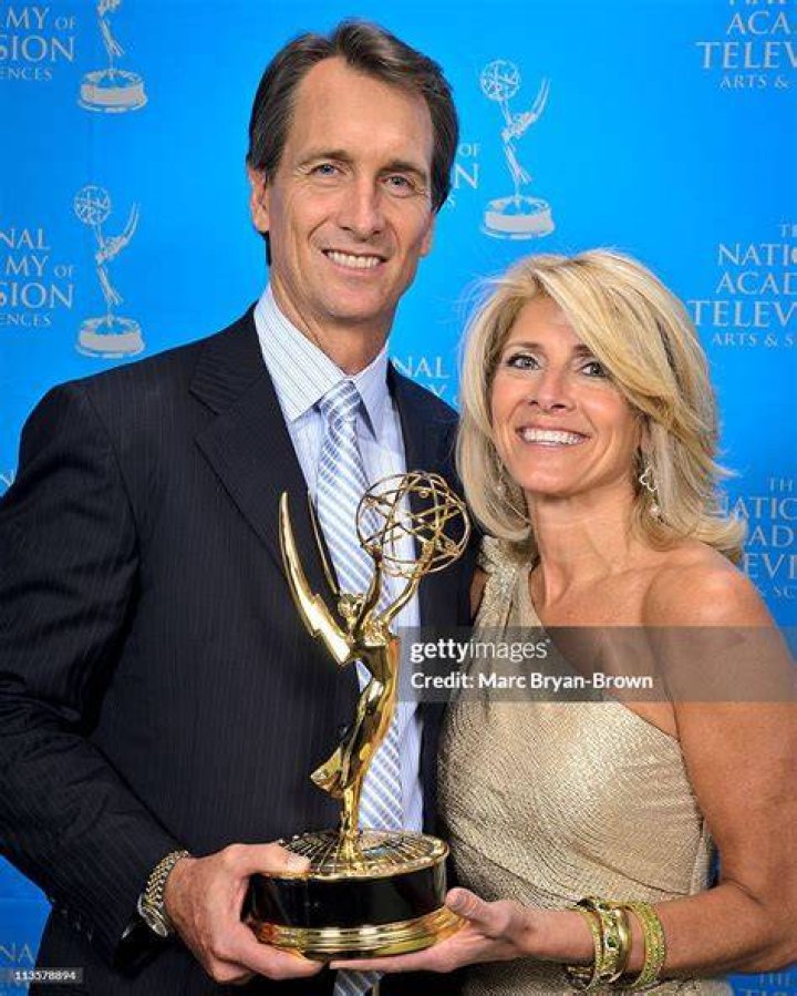 Holly Collinsworth, Cris' Wife 5 Fast Facts You Need to Know