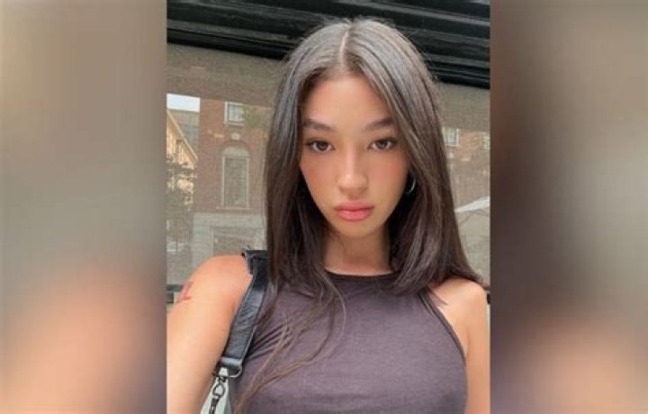 Holly Lim Biography, Age, Height, Net Worth, Family Dot Local
