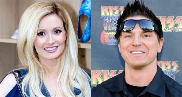 Holly Madison Is Dating Ghost Adventures' Zak Bagans