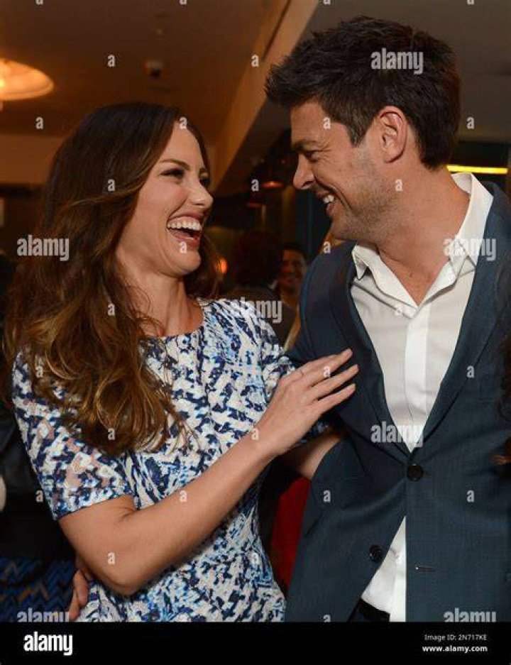 Hollywood All Stars Karl Urban with Wife Pics 2011
