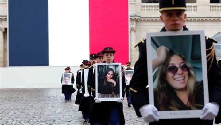 Hommage aux victimes fran&ccedil;aise du Hamas par Macron quand le bilan sera