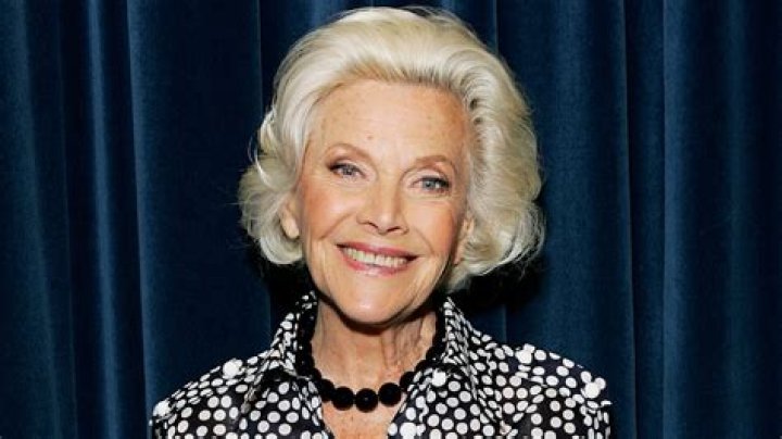 Honor Blackman Dies at 94 Goldfinger's Bond Girl with that