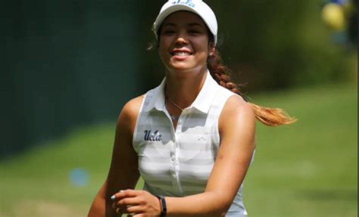 Hottest Female Golfers 18 Beautiful Women Country Club For Men