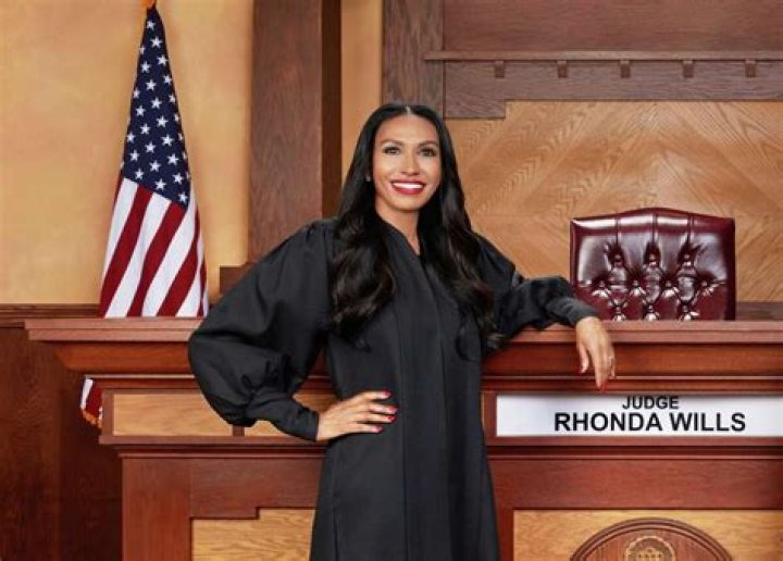 Houston attorney helps families mend as star of CW39's new TV show