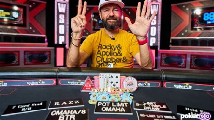 How Daniel &lsquo;Kid Poker&rsquo; Negreanu Introduced Himself