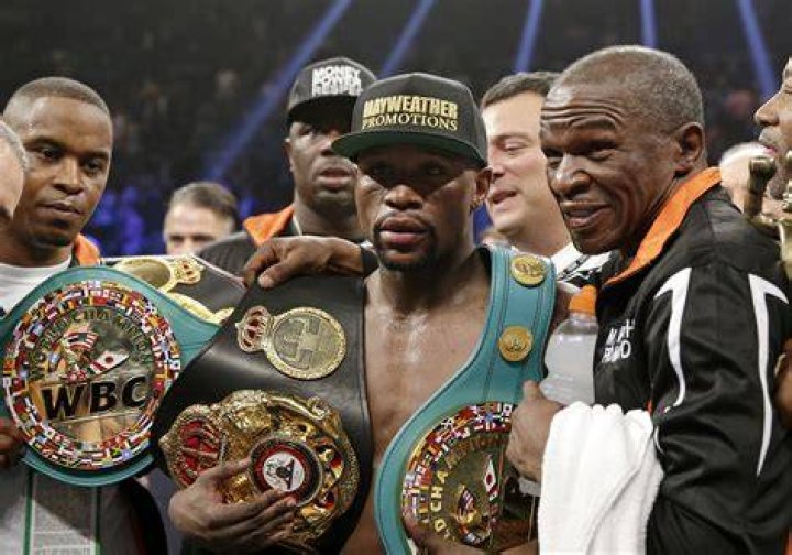 How Does Floyd Mayweather Jr.'s Net Worth Compare to Floyd Mayweather
