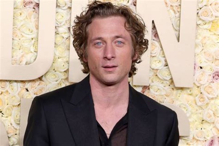How Jeremy Allen White's Wife Feels About Thirst for His The Bear Character