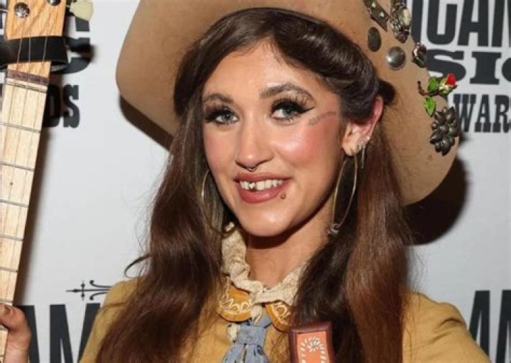 How Old Is Sierra From Haschak Sisters Know life before famous detail