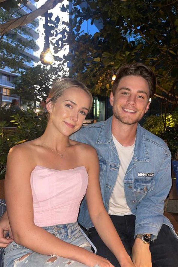 How Tall Is Carson Rowland What We Know So Far About The Actor Starsgab