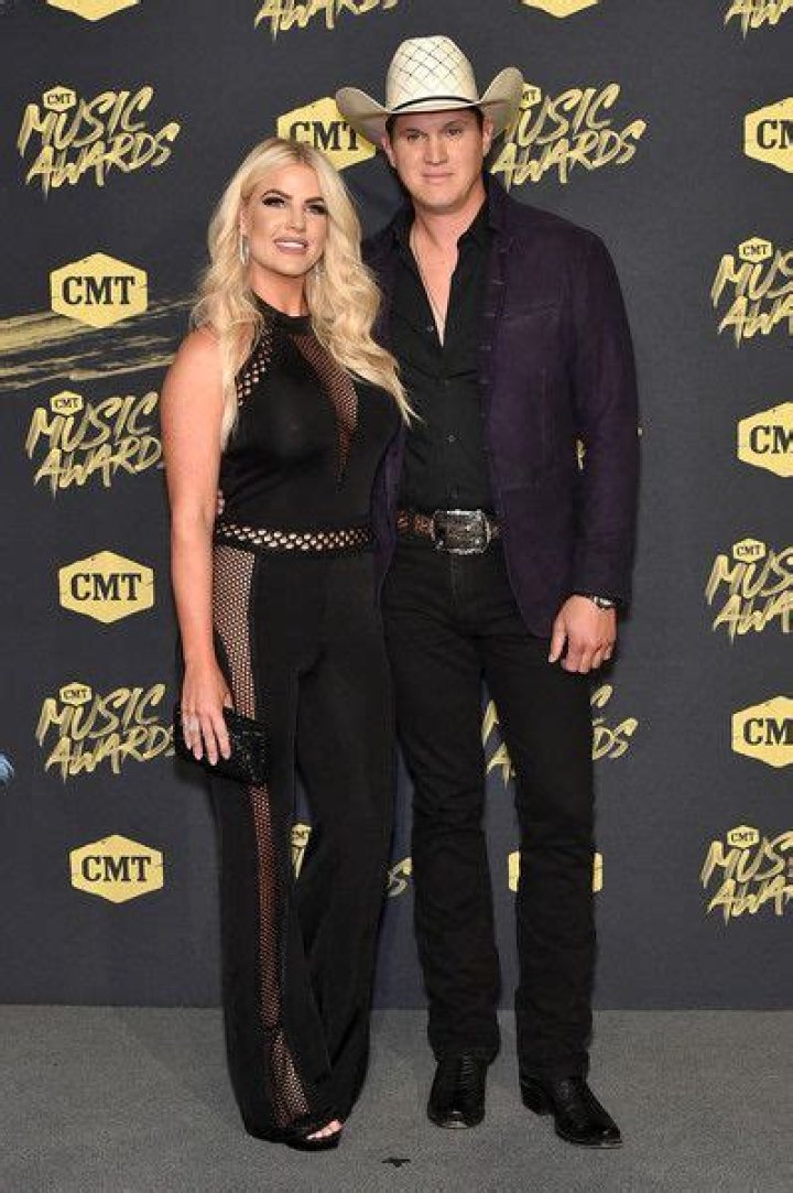 How Tall Is Jon Pardi, Bio, Career, Net Worth 2023 & Awards
