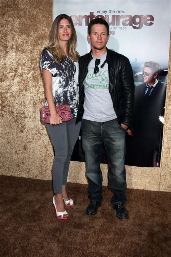 How tall is Mark Wahlberg Super Stars Bio