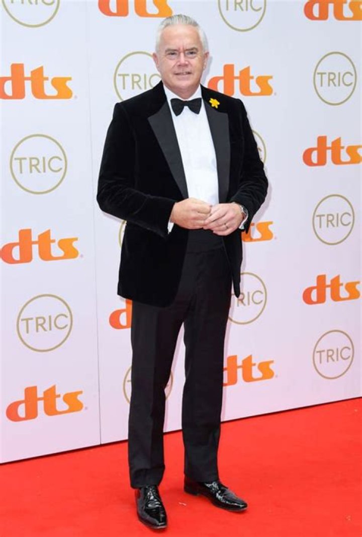 Huw Edwards ready to quit the BBC after bosses revealed his &pound;529,000 salary