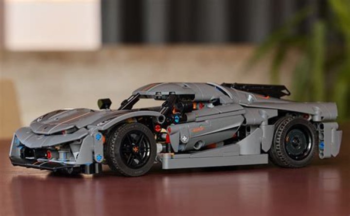 Hypercar Maker Koenigsegg to Build Much Cheaper Supercar in 2020 Wheel