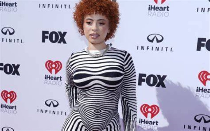 Ice Spice Fans Crack On Her Eggs & Say She Should Leave Making Breakfast To Dunkin’