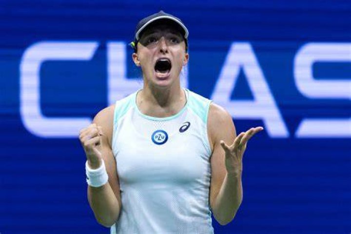 Iga Swiatek ascends to World No. 1 'It's a dream come true' Official