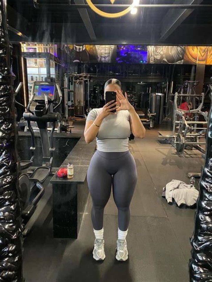 Iisariahii Fit body goals curvy, Fit body goals, Fitness body