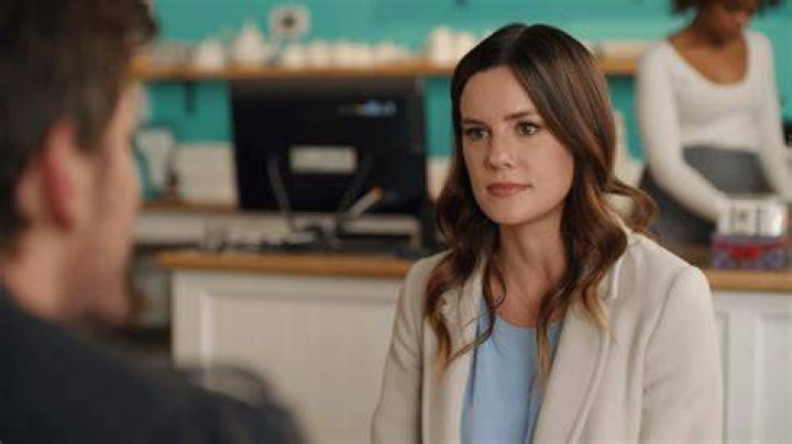 Image of Chelsea Hobbs