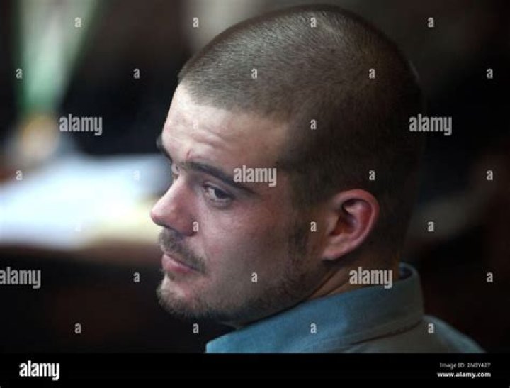 Imprisoned Dutch killer Joran van der Sloot a father after wife