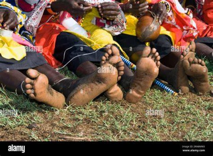 Indigenous tribes feet hires stock photography and images Alamy
