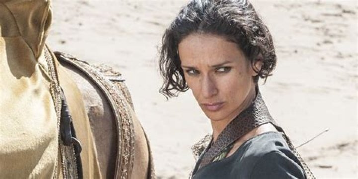 Indira Varma as Ellaria Sand Roman hair, Rome hbo, Beauty