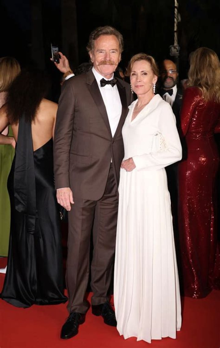 Inside Bryan Cranston And Wife Robin Dearden's 3 DecadesLong Marriage
