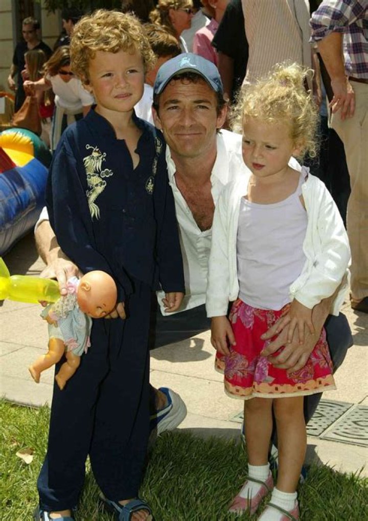 Inside Luke Perry's unusual love life as fiancee AND exwife were at