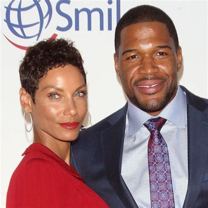Inside Michael Strahan and Nicole Murphy's Breakup It Was a