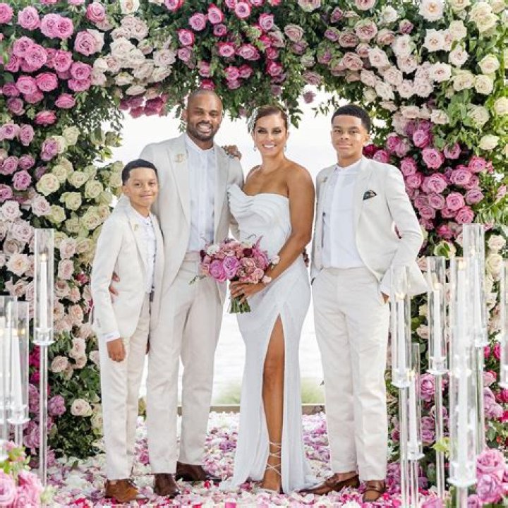 Inside Robyn Dixon&rsquo;s &lsquo;special&rsquo; second wedding to Juan after cheating