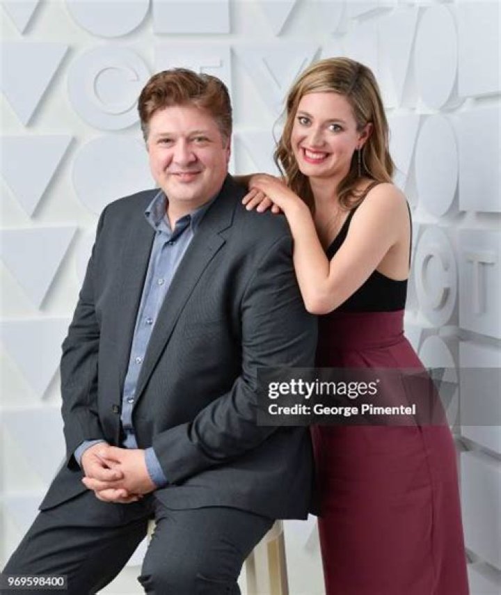 Interview Lance Barber & Zoe Perry On Playing Parents To Young Sheldon