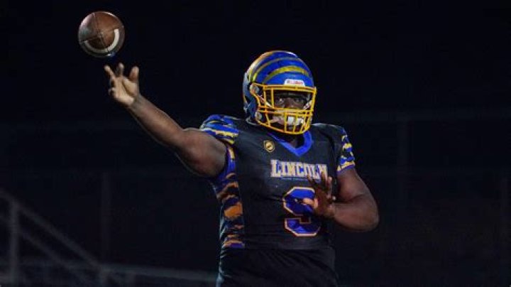 Iowa State commit Howard Brown stars as 310pound high school QB