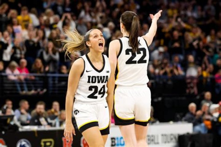 Iowa’s hottest shooter? Not Caitlin Clark. How Gabbie Marshall’s 3s