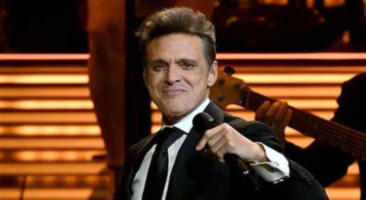 &iquest;C&oacute;mo est&aacute; realmente Luis Miguel? C&oacute;mo pocas veces su hermano lo revela