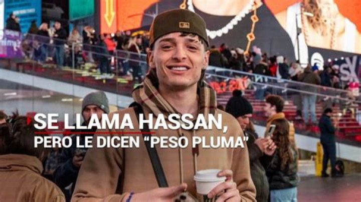 &iquest;Qui&eacute;n es Peso Pluma? El cantante de corridos tumbados que le compite a