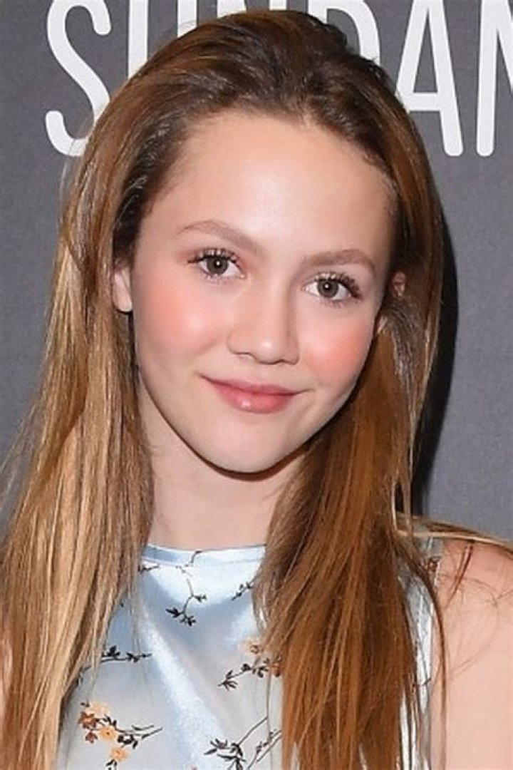 Iris Apatow Biography, Net Worth, Career, Early Life