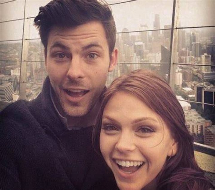 Is Aimee Teegarden Married? Net Worth, Measurement.
