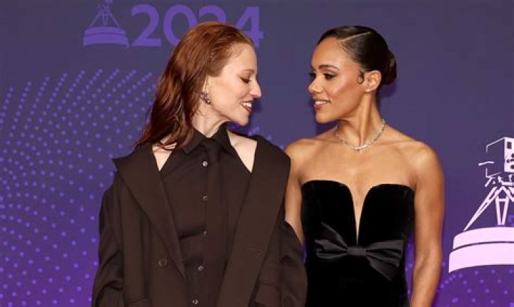 Is Alex Scott gay and does she have a partner?