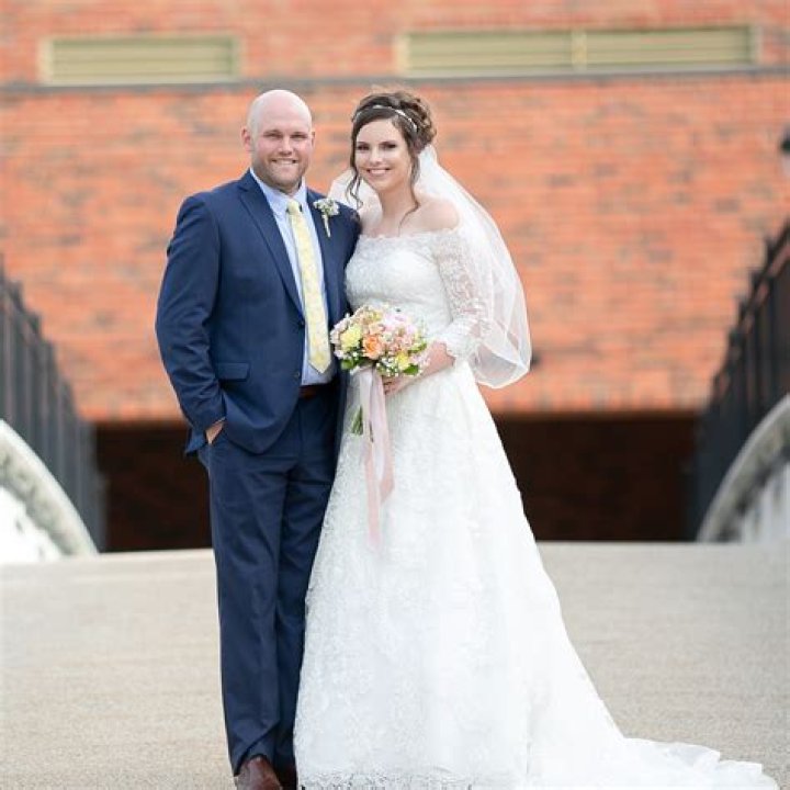 Is Brooke Elliott Married? Is Brooke Elliott Dating Anyone? News