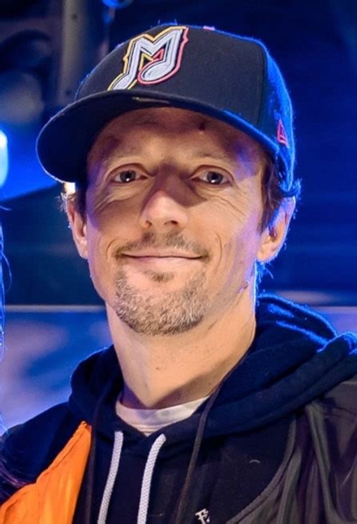 Is Jason Mraz A Married Man? Unlocking The Truth