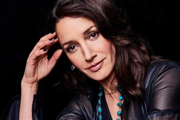 Is Jennifer Beals Gay? — Details on 'The L Word' Star's Love Life