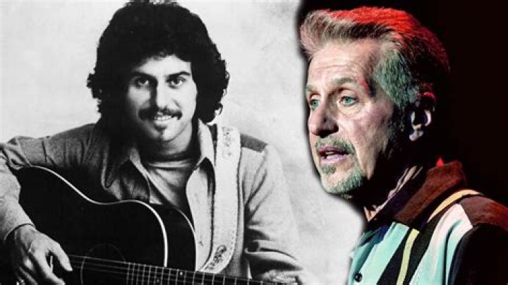is johnny rivers still alive