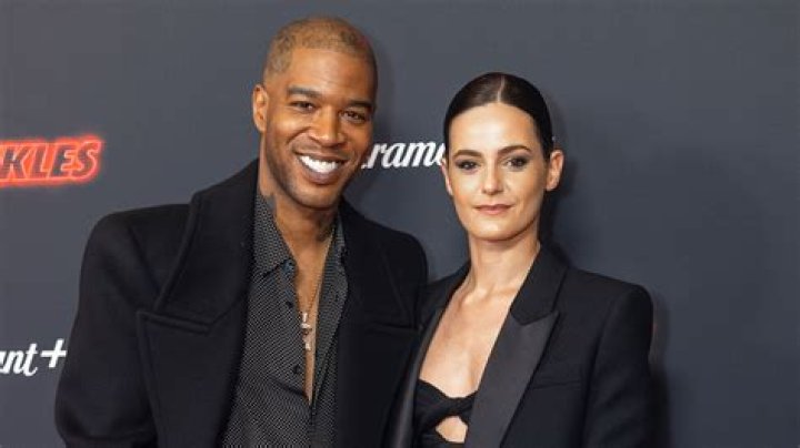 Is Kid Cudi Gay and Does He Have A Girlfirend?