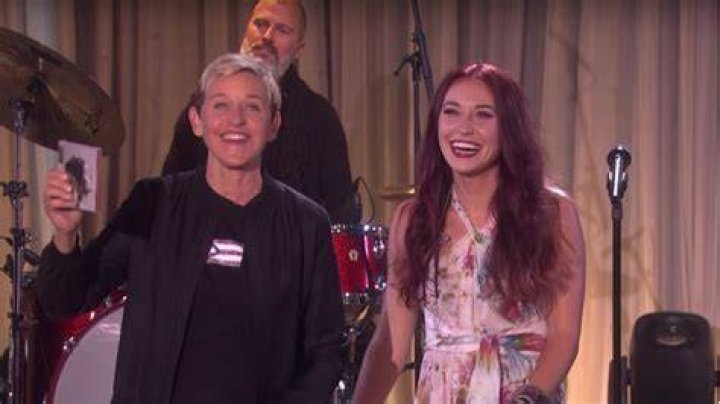 Is Lauren Daigle Married? Who Is Her Husband? ·