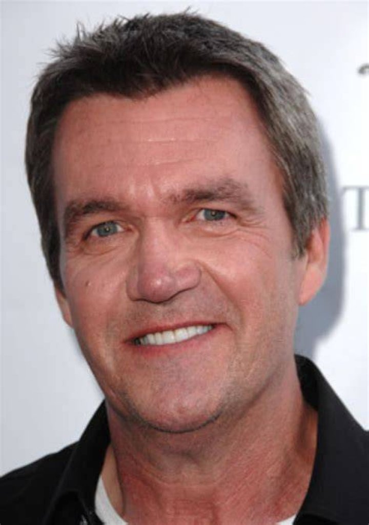 Is Neil Flynn Gay? Meet His Wife Frances Heck, Sexuality Kid