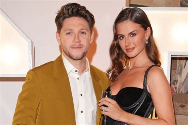 Is Nial Horan Married? How Old Is He? Nial Horan Wife and Girlfriend