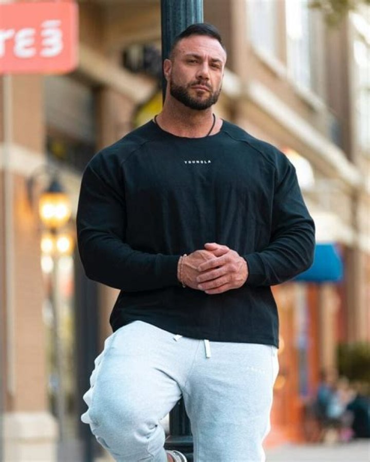 Is Noel Deyzel Gay?