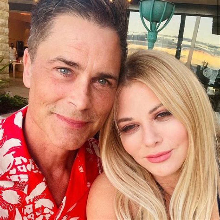 Is Rob Lowe Gay? Sexuality, Scandals & Complex Relationships